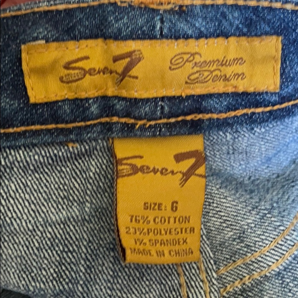 Seven For All Mankind bell bottom - Picture 7 of 7